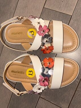 Mariella Kids White Floral Strap Sandals - White with Multicolor Flowers